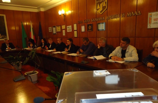 Предлагат инж. Бубев и проф. Танчев за почетни граждани на Враца