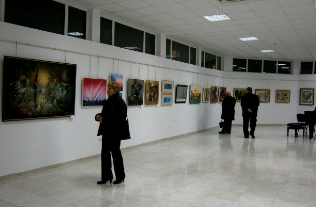 Традиционна майска изложба на габровските художници