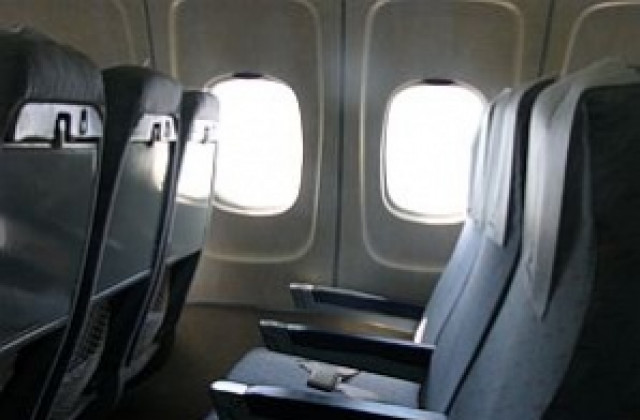 Самолет кацна аварийно на летище София