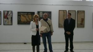 Дянко Колев с Наградата на Община Габрово