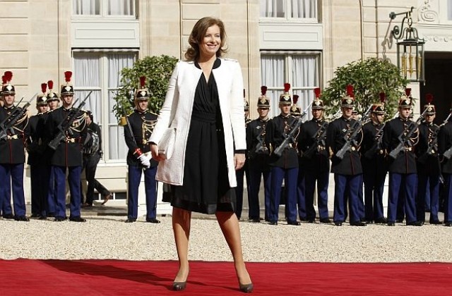 Французите смятат новата първа дама Валери Трирвильор за далечна