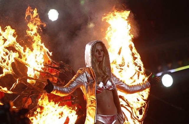 Огнено шоу на Бала на живота във Виена