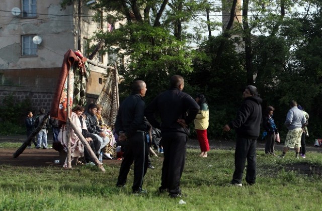 Отменени са учебните занятия в Перник, Радомир и Рударци