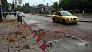 Отлагат посещението на Уорлик заради земетресението край Перник което се