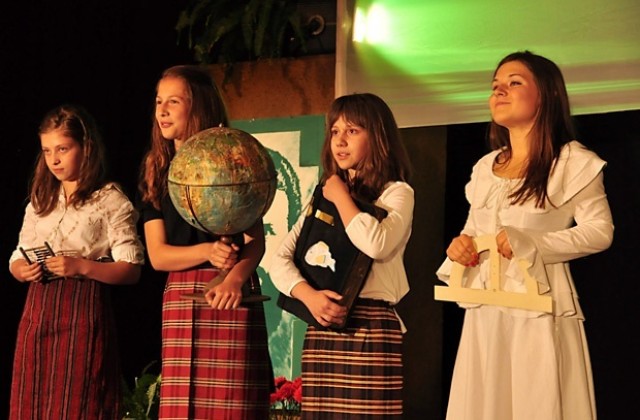 Варненци с най-много награди в Националния конкурс за изпълнение на Ботева поезия