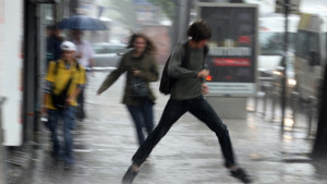 Задава се още дъжд жълт код за утре във Варненско