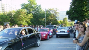 Бал за сираци организират във Варна