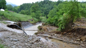 Изпуснаха водата от златаришки язовир няма опасност за населението