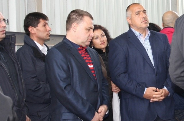 Десислава Танева присъства на откриването на фуражно стопанство край Ямбол