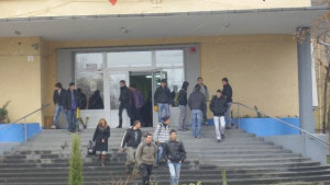 Кръгла маса за проблемите в училище