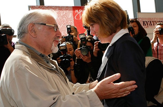 Хорхе Букай представя новата си книга във Варна