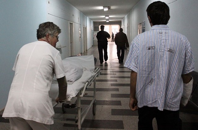 Шофьор блъсна пешеходец в столицата и избяга