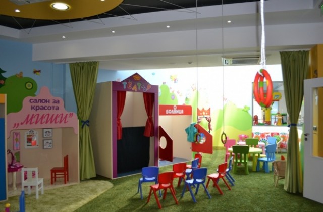 Приказен град чака децата в  Mam’s & me center