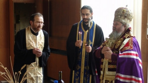 Молебен за избавление от земетресения и наводнения отслужи дядо Григорий
