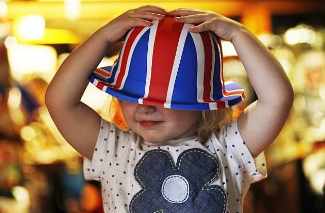 Англия подготвя празненства за годишнината от възкачване на престола на кралицата