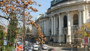 Дебат за истина и отговорност в градинката срещу Софийския университет