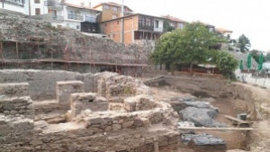 Археолози откриха скелет на мъж прободен с кол в гърдите