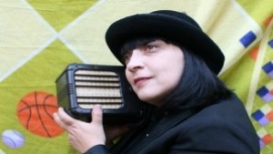 Едно малко радио и Любов и пари през третия ден