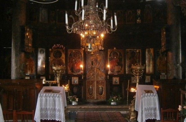 Църквата отбелязва Свети Дух