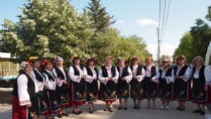 Над 1500 души се надпяваха и надсвирваха в Камено