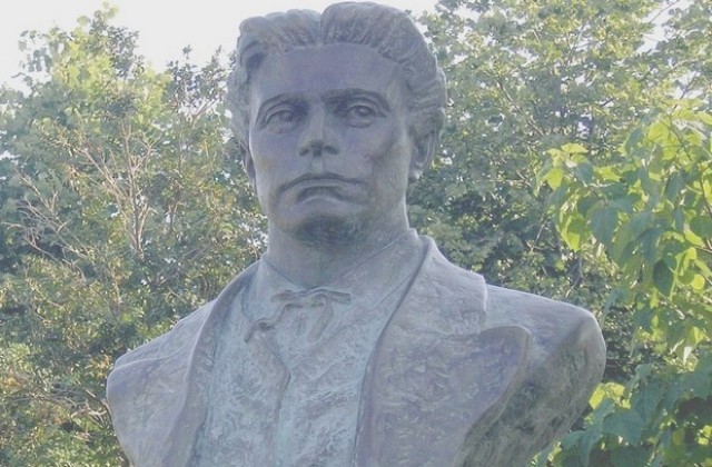 Паметник на Левски в Поморие
