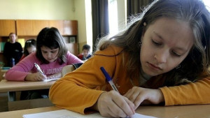 Учениците от Търговищко сред последните в страната на външното оценяване