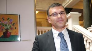 Емитирането на заем не е сигнал за провал на финансовата