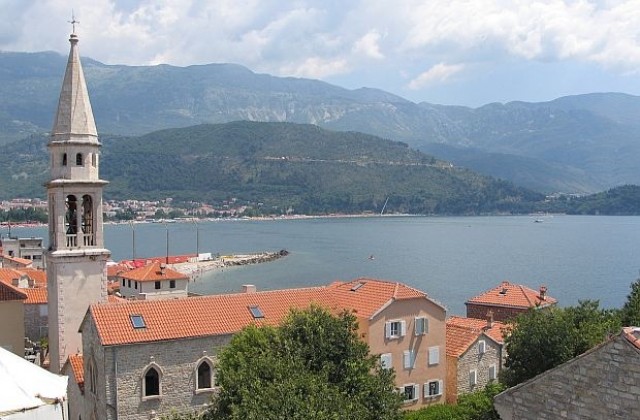 България открива консулство в Черна гора