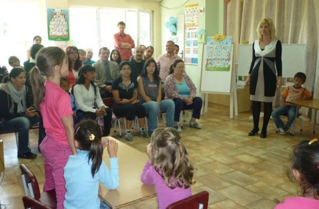 Унгарци обменят опит по отношение на интергацията на малцинствата