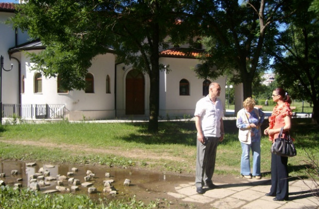 Затварят достъпа на автомобили в парк „Ружа“ в район „Западен“