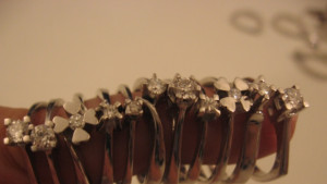 НАП пак пуска злато на търг