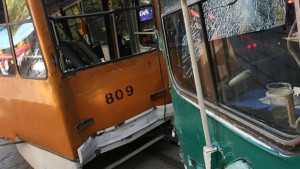 Два трамвая се сблъскаха в столицата трима души са леко