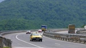 30годишна преобърна колата си на пътя Варна София