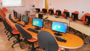 Откриха нов компютърен кабинет в еленското училище Ив Момчилов