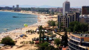 Без алкохолни турове след полунощ предлагат хотелиери