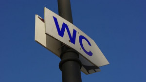 Тоалетните на София