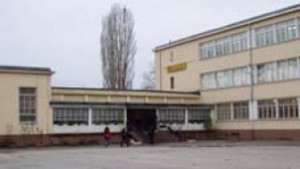 Приемат заявления за гимназии от 14 ч на 15 юни