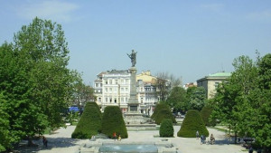 Велосипедист блъсна дете в центъра