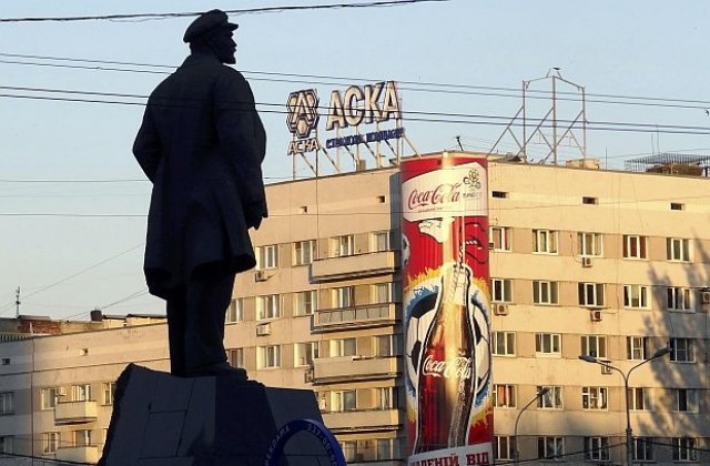 Тялото на Ленин поражда полемика в Русия, букмейкъри вече приемат залози