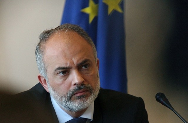 Социалният министър открива обновената сграда на Бюрото по труда