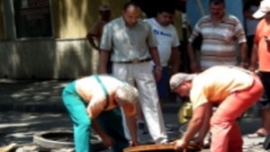 Нов вид капаци за ревизионни шахти тестват в Севлиево