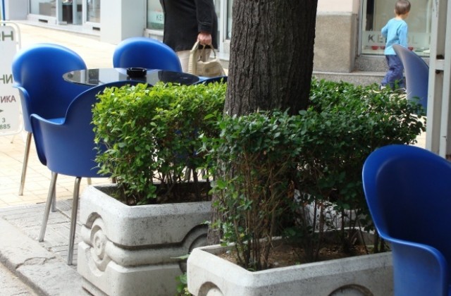 Кметът иска кръчмите да затварят по-рано, съветниците несъгласни