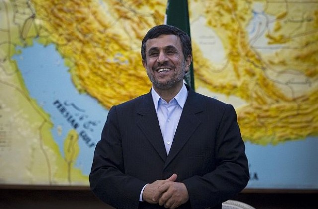 Ахмадинеджад излиза от политиката през 2013 г.