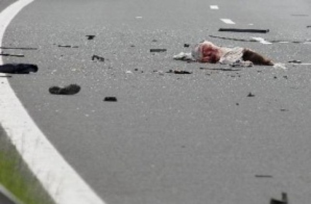 Пиян шофьор размаза колата си