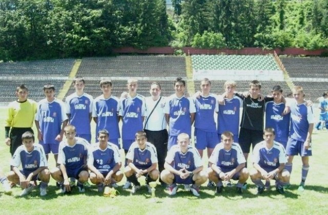 Младите етърци втори на турнир по футбол в Габрово