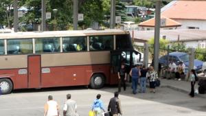 Превозвачи натискат за автогара край морето