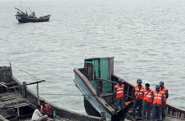 7 имигранти в неизвестност след корабокрушение край бреговете на Италия