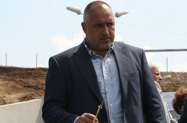 Премиерът открива нова пивоварна във В. Търново, среща се с кмета и ръководството на Етър
