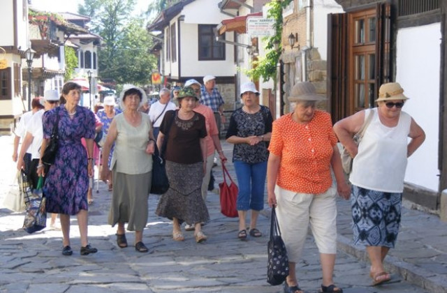 Хора с увреждания от Трявна и Габрово се срещнаха с народния представител от ГЕРБ Катя Колева