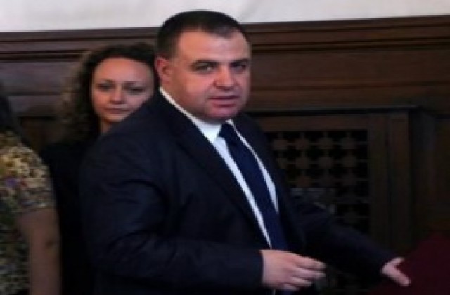 Пропадна визитата на министър Найденов във Варна